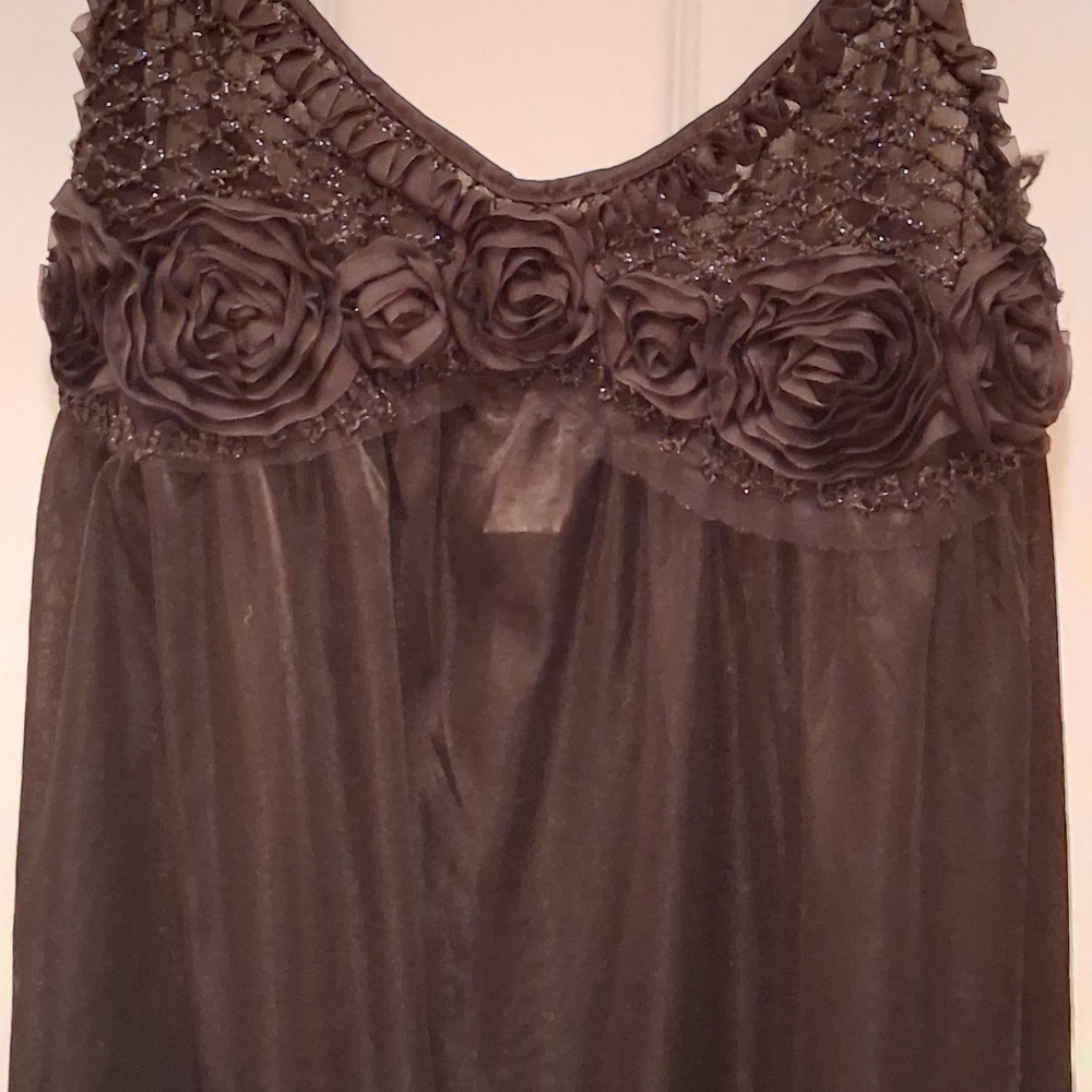 Lati Fashion Chic Black Lace Nightgown- Size L new w/o tags